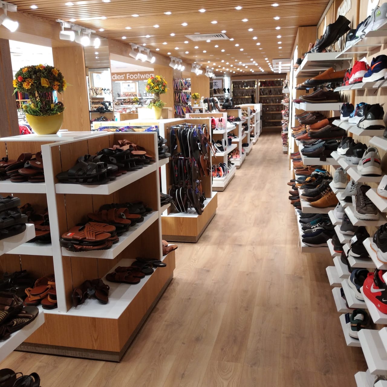 Thilakawardena Textiles